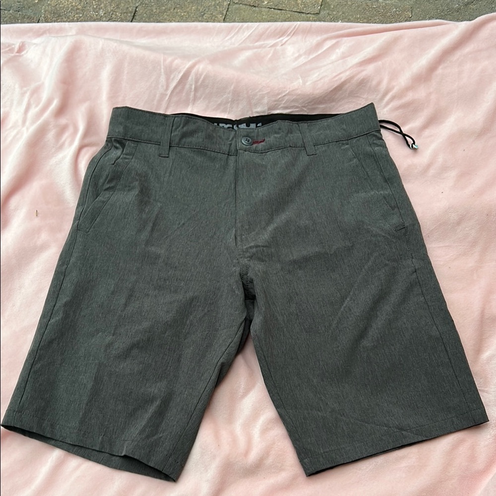 Surf Style Men's Gray Hybrid Shorts. NWOT size 30